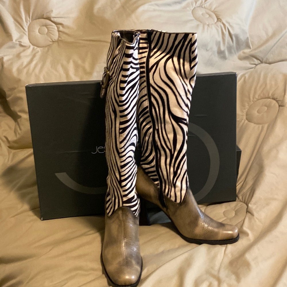 Jessica Bennett size 9 Animal Hair Boot NIB